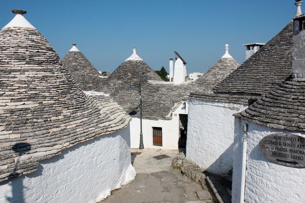 Alberobello trulli